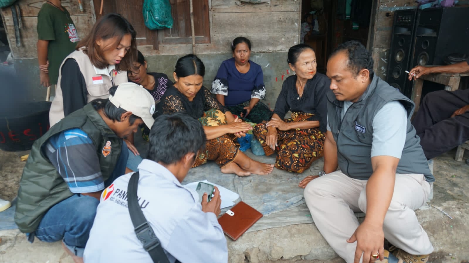 Kordiv. Pencegahan, Parmas dan Humas Bawaslu Kabupaten Simalungun melakukan monitoring Coklit